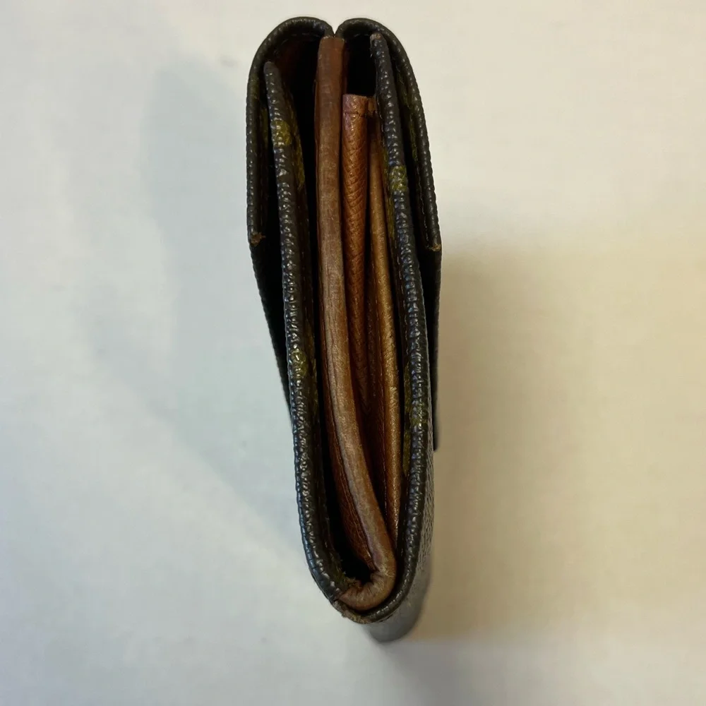 Louis Vuitton Elise Monogram Trifold‎ Wallet - Picture 4 of 14